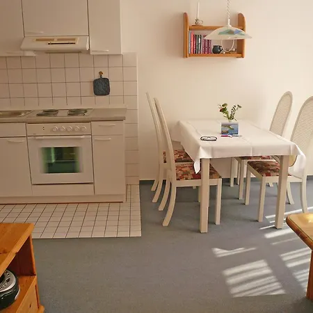 Апартаменты Haus Seeschwalbe Гёрен